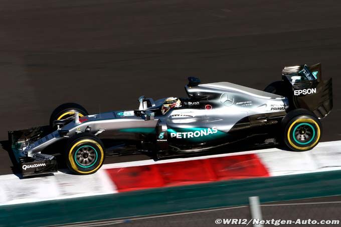 Abu Dhabi, FP1: Hamilton edges Rosberg