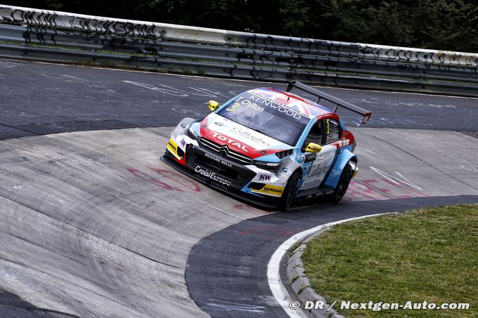 Tom Chilton competing WTCC on double