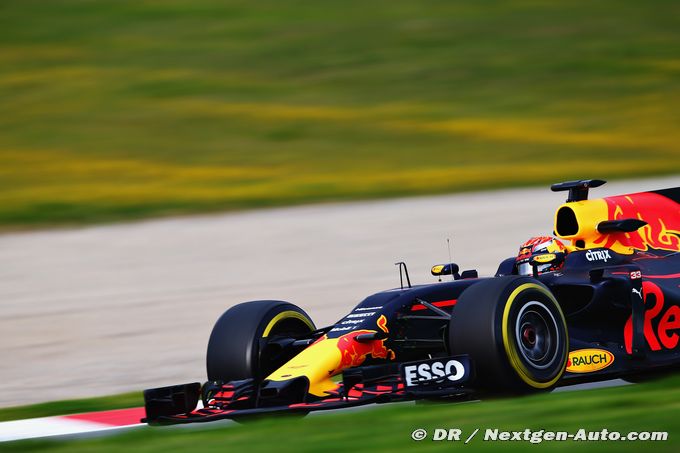 Verstappen : Mercedes et Ferrari (...)