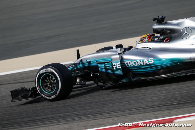 Hamilton quickest on day one of F1 (...)