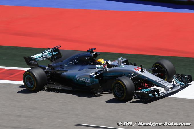 Hamilton denies Mercedes sandbagging