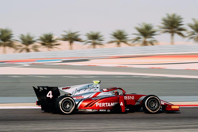 De Vries fastest on Day 1 in Bahrain