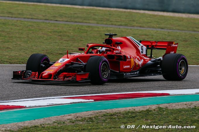 Vettel est ravi de sa pole, Räikkönen