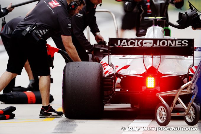 F1 looking into pitstop safety