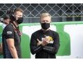 'No negotiations' with Haas yet - Magnussen