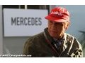 Report - Mercedes' Lauda to return to aviation