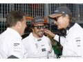 Michael Douglas tips Alonso to quit F1